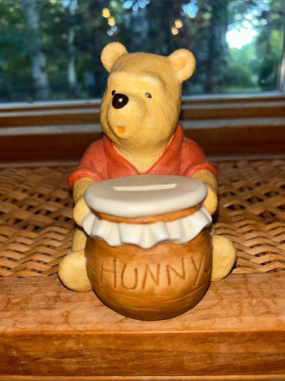 Disney’s Winnie the Pooh Honey Pot Bank Figurine (LC)